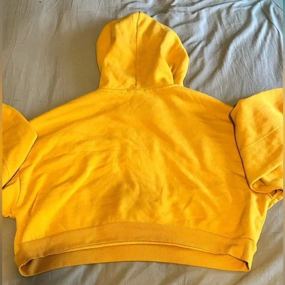 Mustard yellow cropped hoodie !!! - Picture 3 of 10